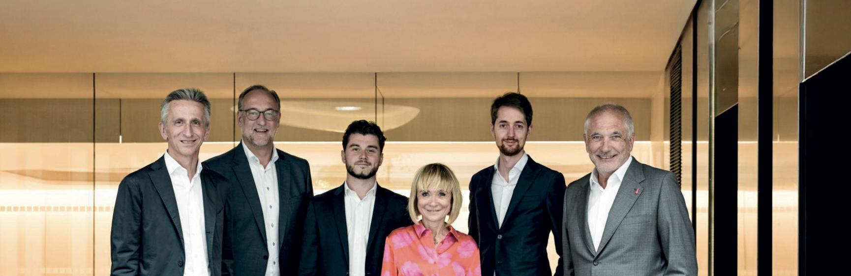team-semiconductor-1.jpg 